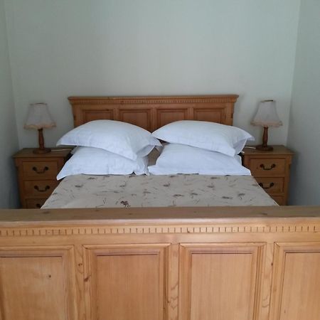 Hotel Segesvár Szoba fotó